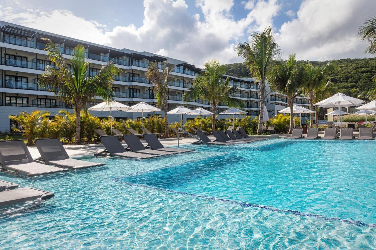 Ocean Eden Bay (Adults Only) Ξενοδοχείο Spring Rises Εξωτερικό φωτογραφία The swimming pool at the hotel