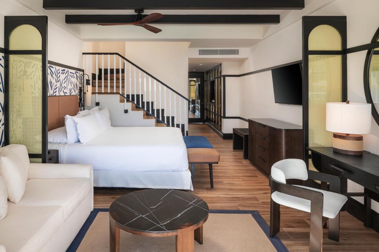 Ocean Eden Bay (Adults Only) Ξενοδοχείο Spring Rises Εξωτερικό φωτογραφία A suite at the hotel