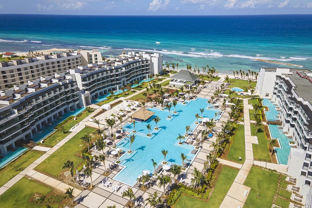Ocean Eden Bay (Adults Only) Ξενοδοχείο Spring Rises Εξωτερικό φωτογραφία Aerial view of the resort