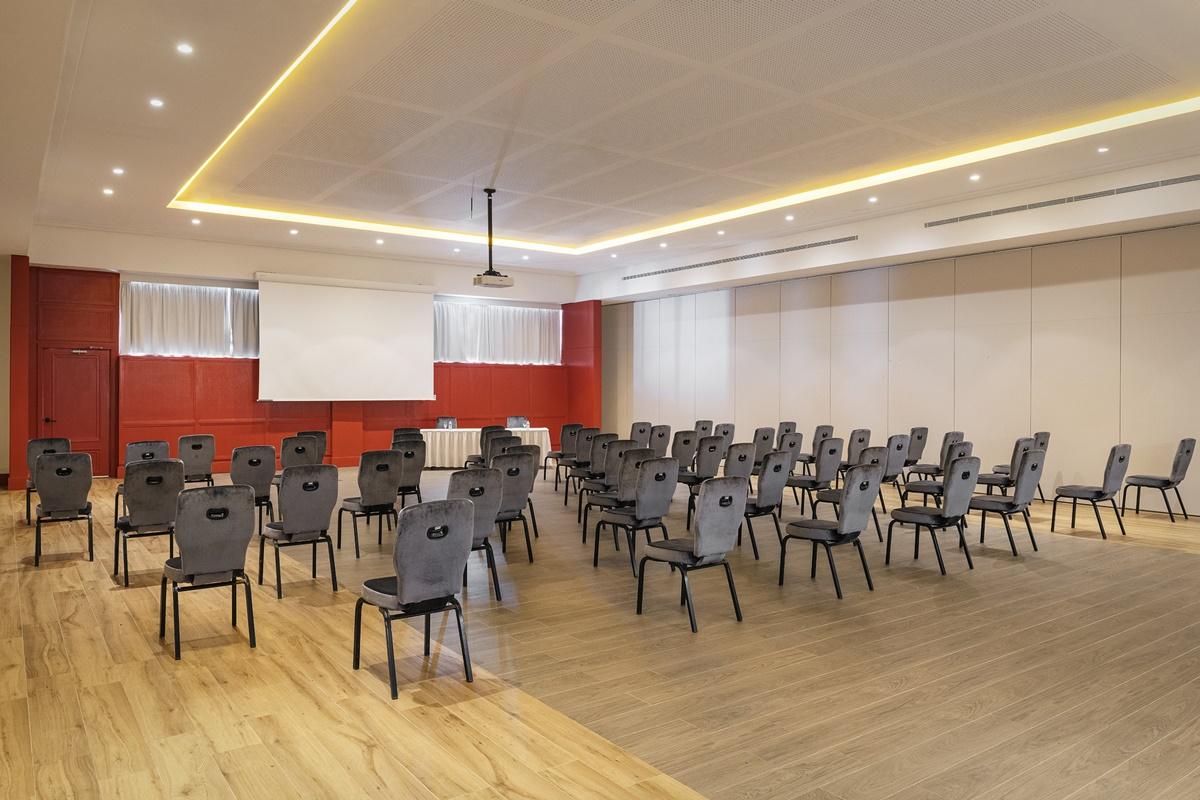 Ocean Eden Bay (Adults Only) Ξενοδοχείο Spring Rises Εξωτερικό φωτογραφία Meeting room